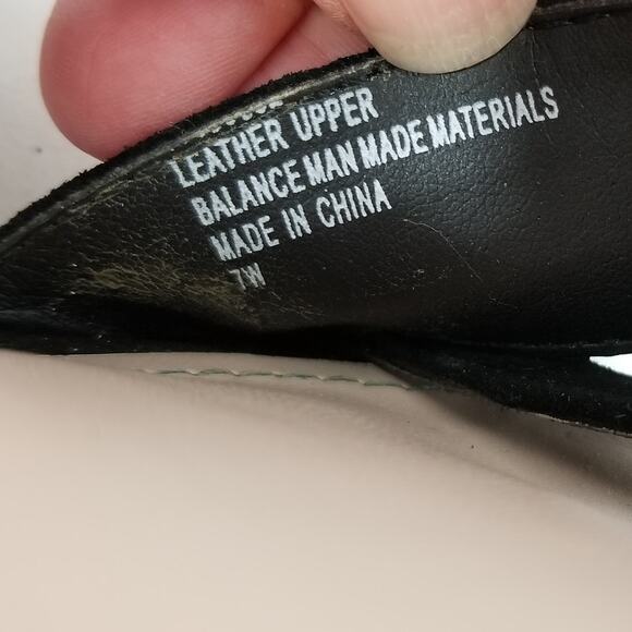 Torrid Women's Leather Criss Cross Ankle Strap Platform Sandals Black Size 7W - Picture 9 of 9